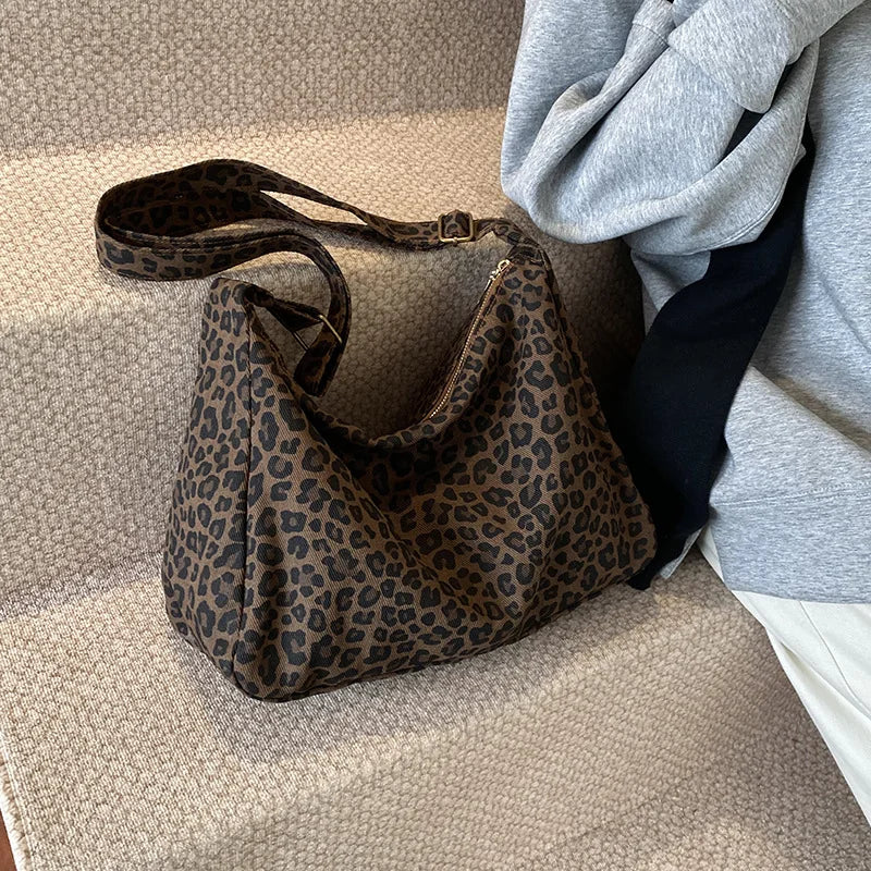 Nord Taschen | Damen Schultertasche mit Leopardenmuster