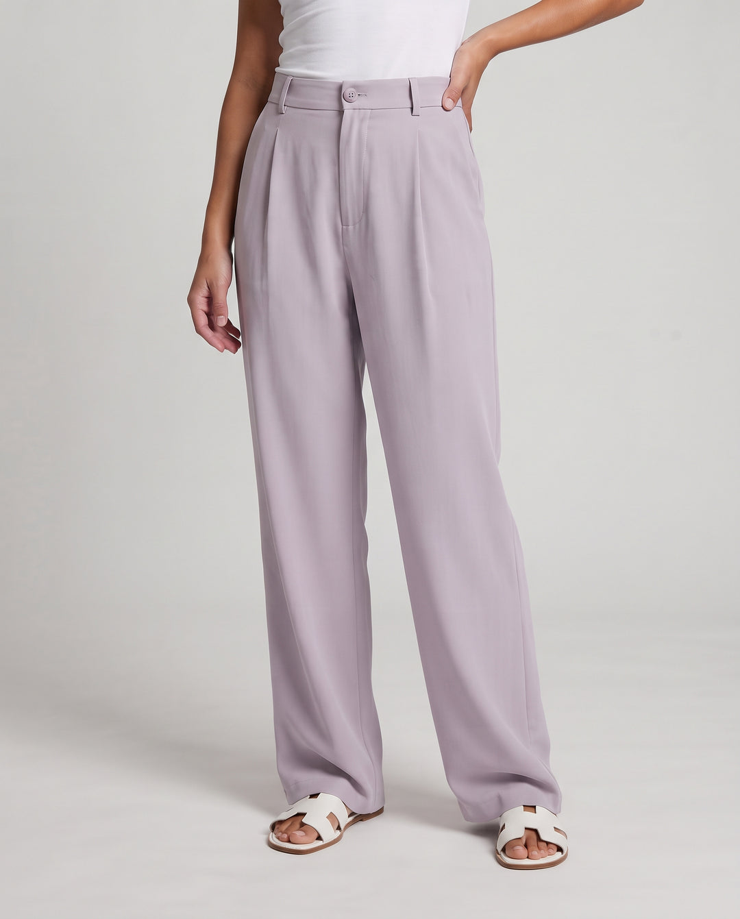 Damen Weite hochtaillierte Satin-Hose mit Bundfalten und eleganter Bügelfalte Nord Taschen
