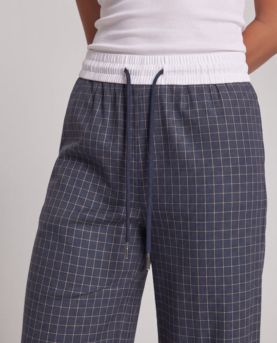 Damen Elegante und lässige Karottenhose Nord Taschen