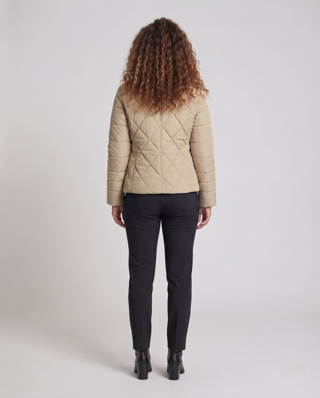 Damen gesteppte Kurzjacke mit Diamantsteppung, Stehkragen und verdecktem Reißverschluss Nord Taschen
