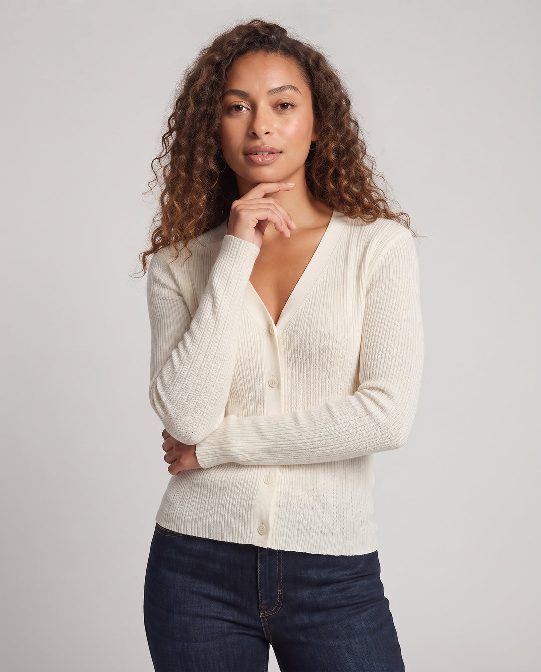 Damen Schlanker V-Ausschnitt Cardigan aus stretchigem Rippenstrick mit asymmetrischem Saum Nord Taschen