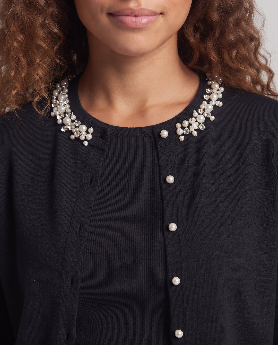 Damen Feiner Strick-Cardigan mit perlen- und kristallverzierter Rundhalsblende Nord Taschen