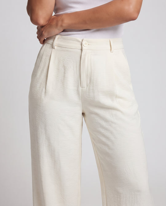 Damen Weite hochgeschnittene Hose mit Bundfalten und geradem Bein Nord Taschen