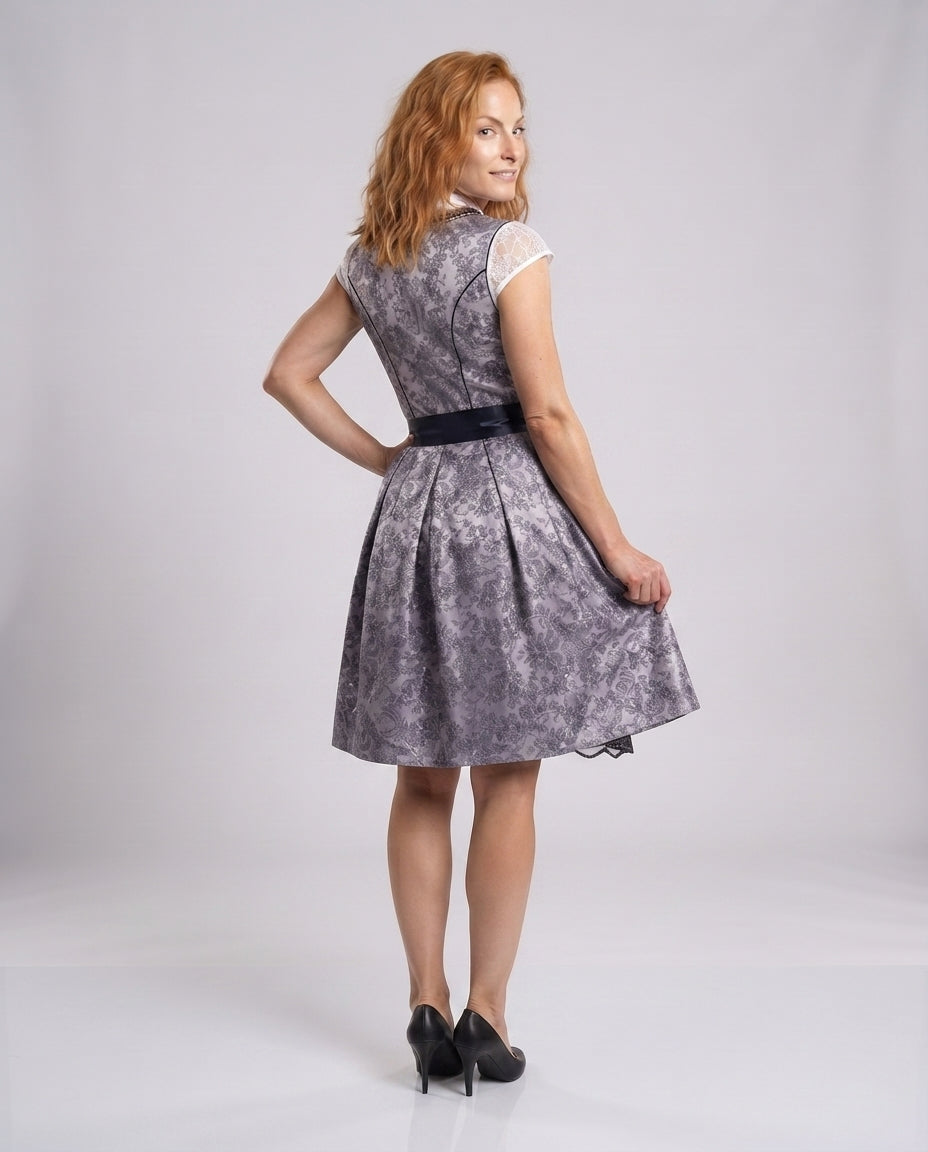 Damen Traditionelles Kleid Nord Taschen
