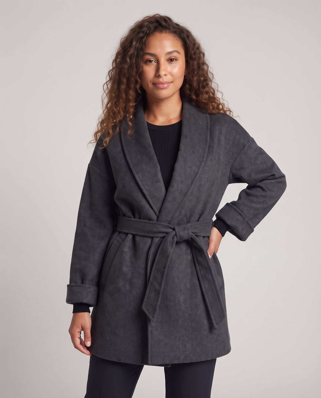 Damen Kaschierender Wickelmantel aus Wollmix mit soften Kimonoärmeln und Bindegürtel Nord Taschen
