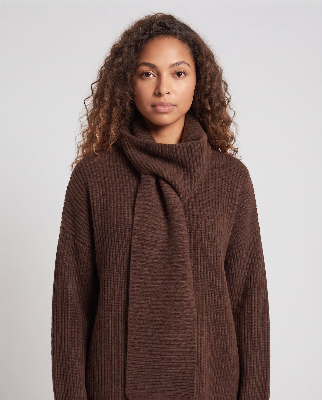 Damen Oversize-Rippstrick-Pullover mit integriertem Schlauchschal Nord Taschen