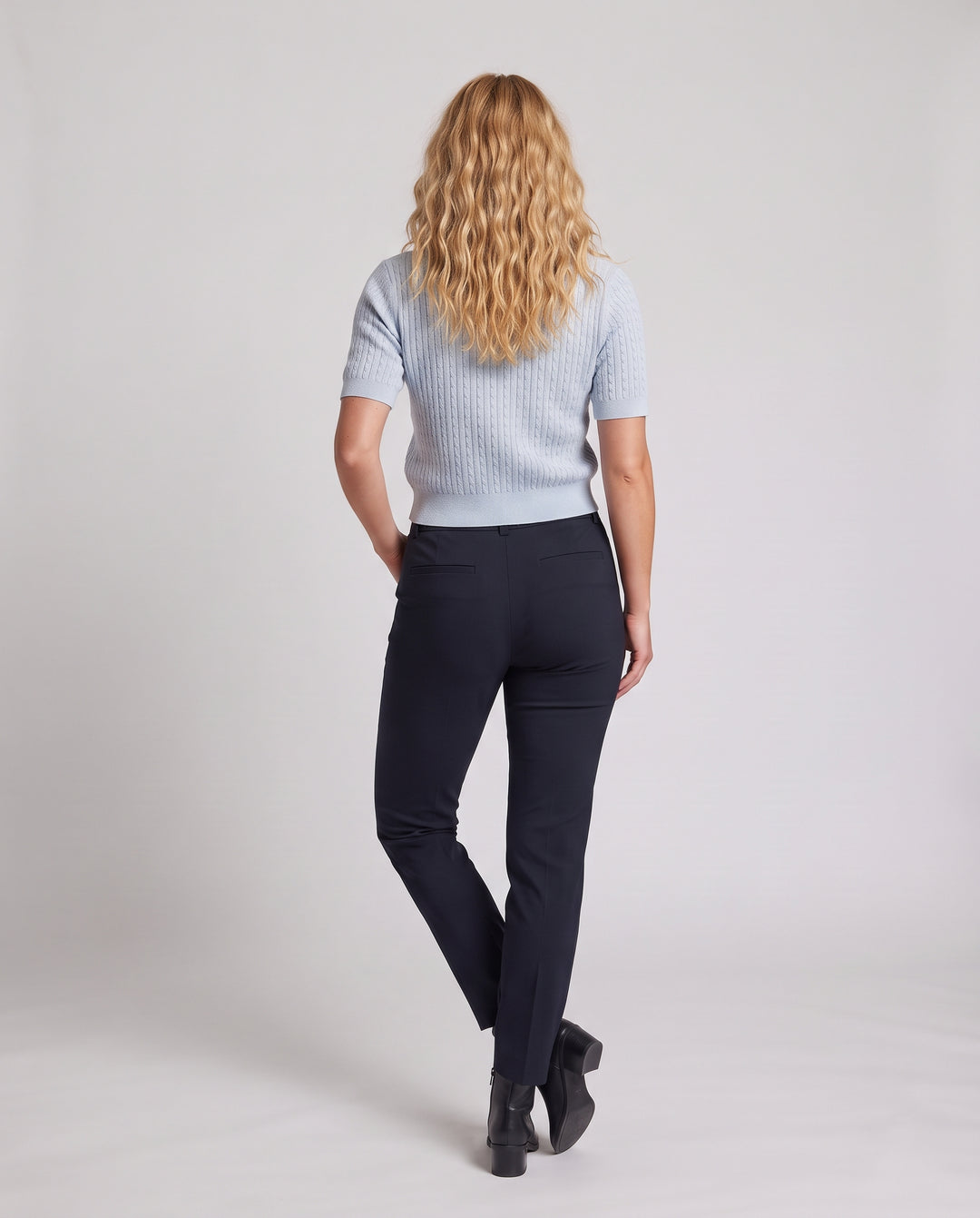 Damen Kurzärmeliger Zopfmuster-Cardigan mit Kontrast-Jeanskragen Nord Taschen