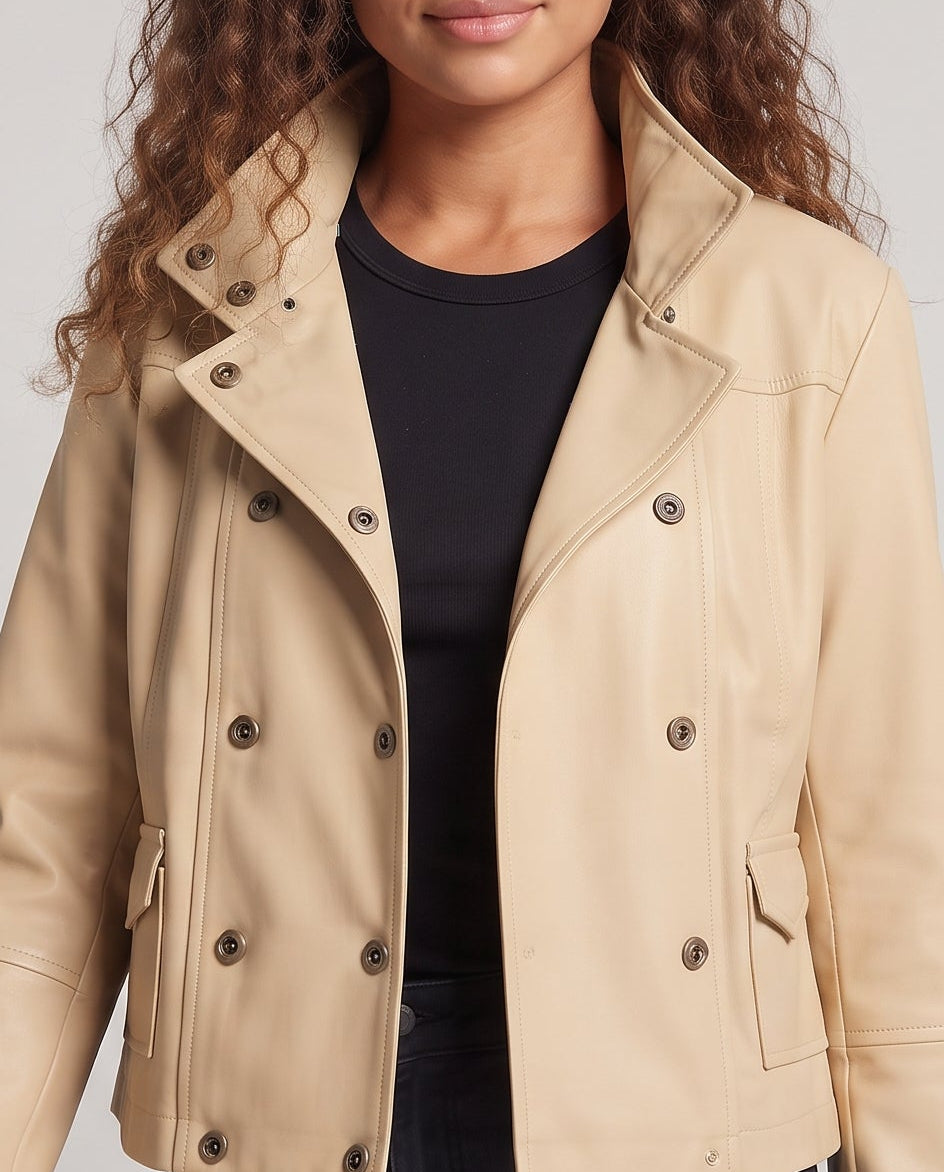 Damen Cropped Feldjacke mit Doppelreihe, hohem Stehkragen und Pattentaschen Nord Taschen