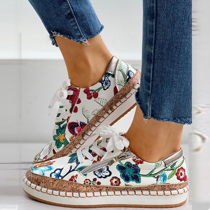 Orthopädische Sportschuhe mit Blumendruck und Schnürsenkeln für stilvollen Komfort