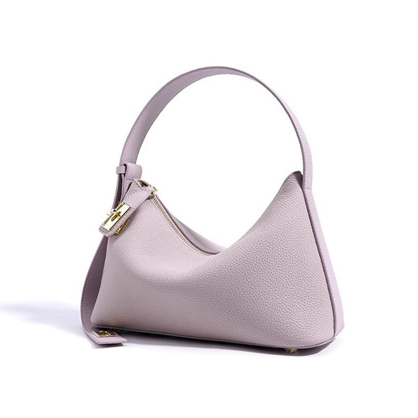 Nord Taschen | Genarbte Schultertasche mit goldfarbenem Schlossanhänger