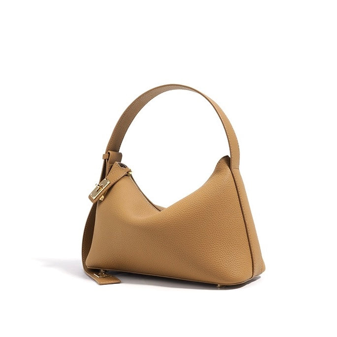 Nord Taschen | Genarbte Schultertasche mit goldfarbenem Schlossanhänger