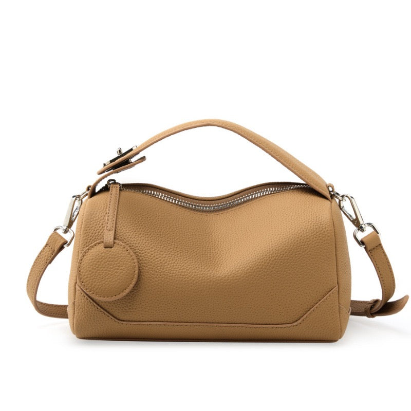 Nord Taschen | Genarbte Schultertasche mit Umhängegurt