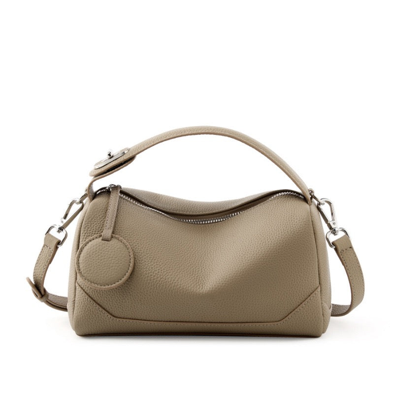 Nord Taschen | Genarbte Schultertasche mit Umhängegurt