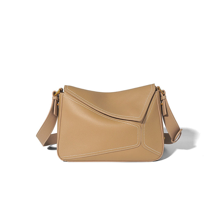 Nord Taschen | Damen Leder Schultertasche mit geometrischem, gepaneltem Klappdetail