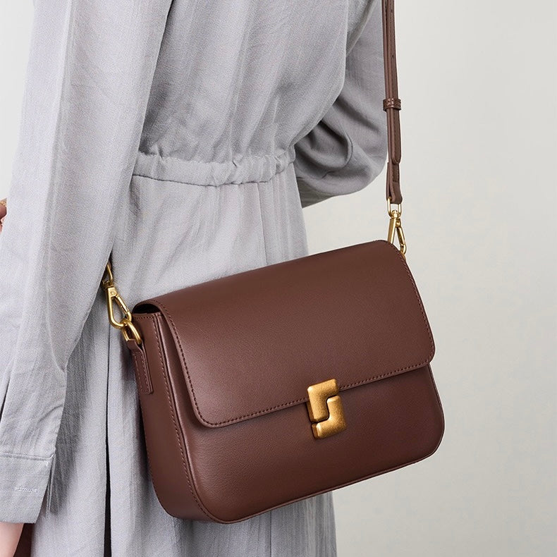 Nord Taschen | Damen Schultertasche mit goldener Drehverschluss-Schließe