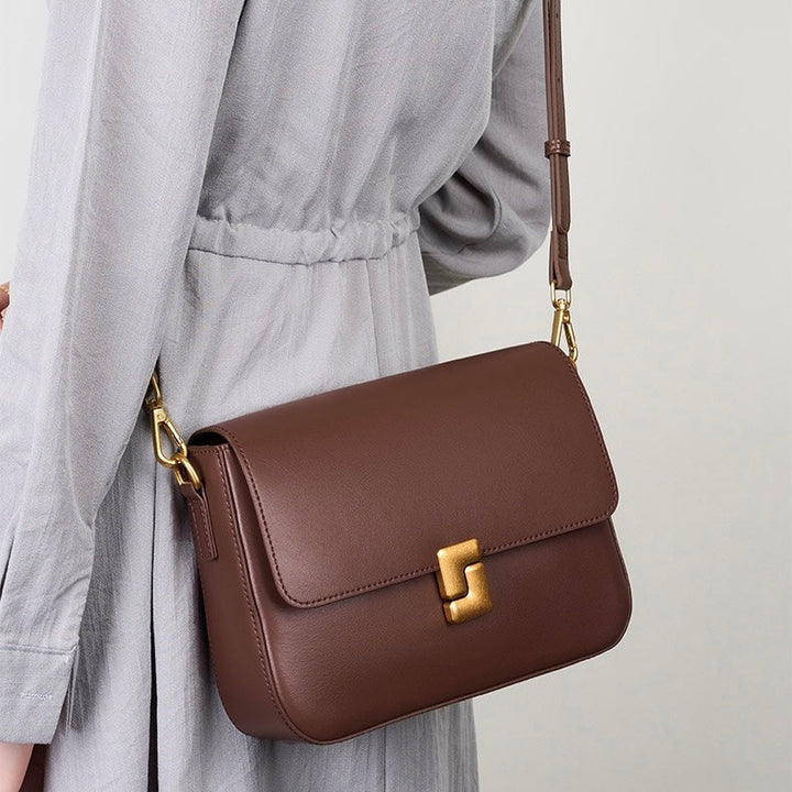 Nord Taschen | Damen Schultertasche mit goldener Drehverschluss-Schließe