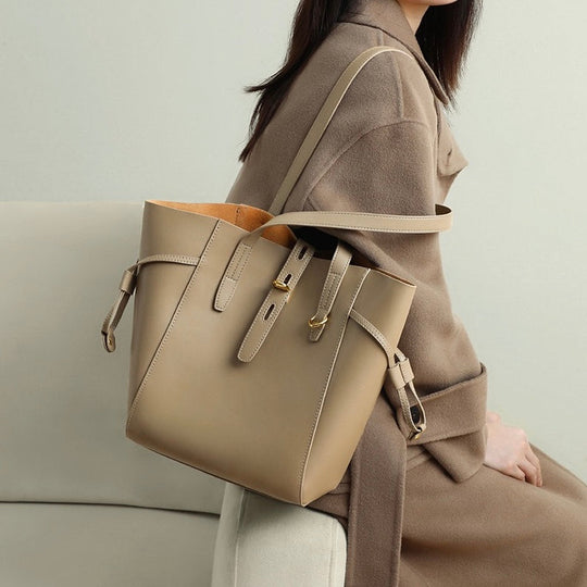 Nord Taschen | Damen Leder Tote Bag mit vintage Schloss Schnallen Detail