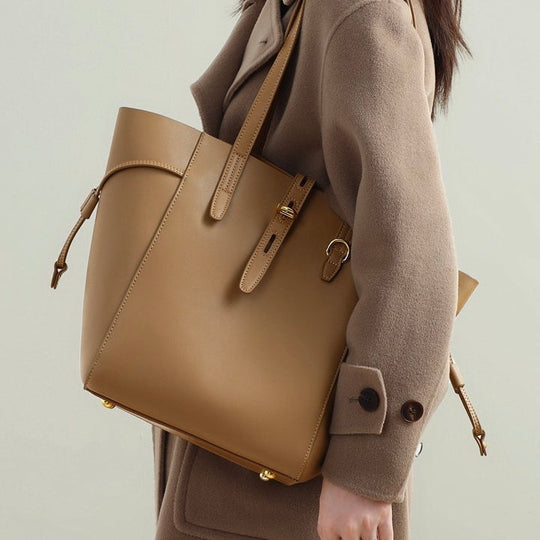 Nord Taschen | Damen Leder Tote Bag mit vintage Schloss Schnallen Detail