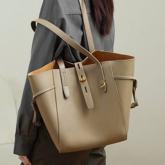 Nord Taschen | Damen Leder Tote Bag mit vintage Schloss Schnallen Detail