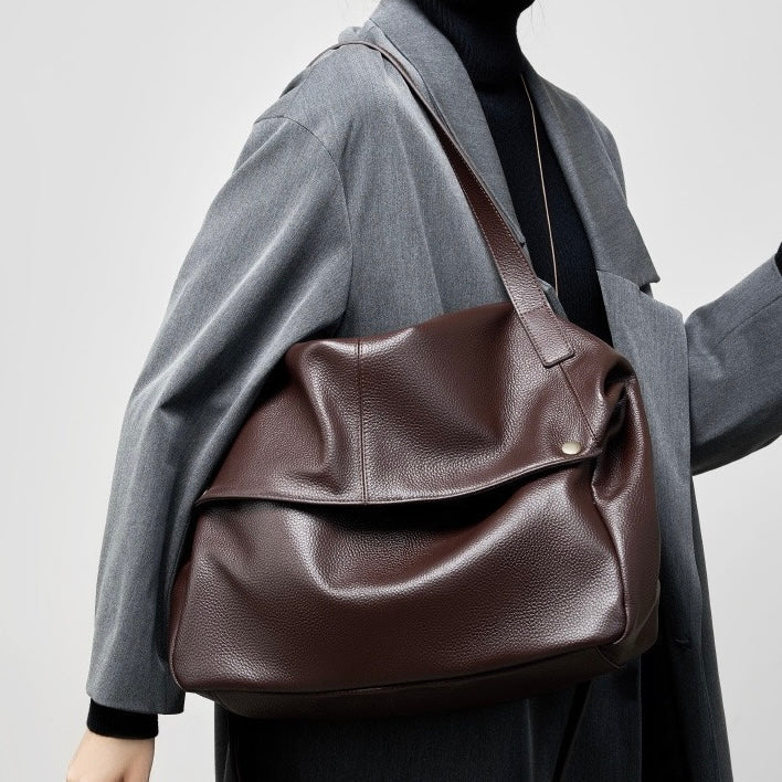 Nord Taschen | Große Leder Hobo-Tasche, Übergroße Schultertasche für Damen mit Umhängegurt und Fronttasche