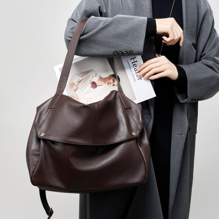 Nord Taschen | Große Leder Hobo-Tasche, Übergroße Schultertasche für Damen mit Umhängegurt und Fronttasche