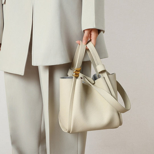 Nord Taschen | Damen Bucket Bag Kleine Schultertasche mit Goldring-Detail & Innenbeutel