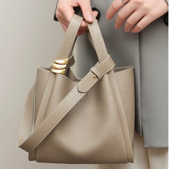 Nord Taschen | Damen Bucket Bag Kleine Schultertasche mit Goldring-Detail & Innenbeutel