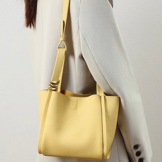 Nord Taschen | Damen Bucket Bag Kleine Schultertasche mit Goldring-Detail & Innenbeutel
