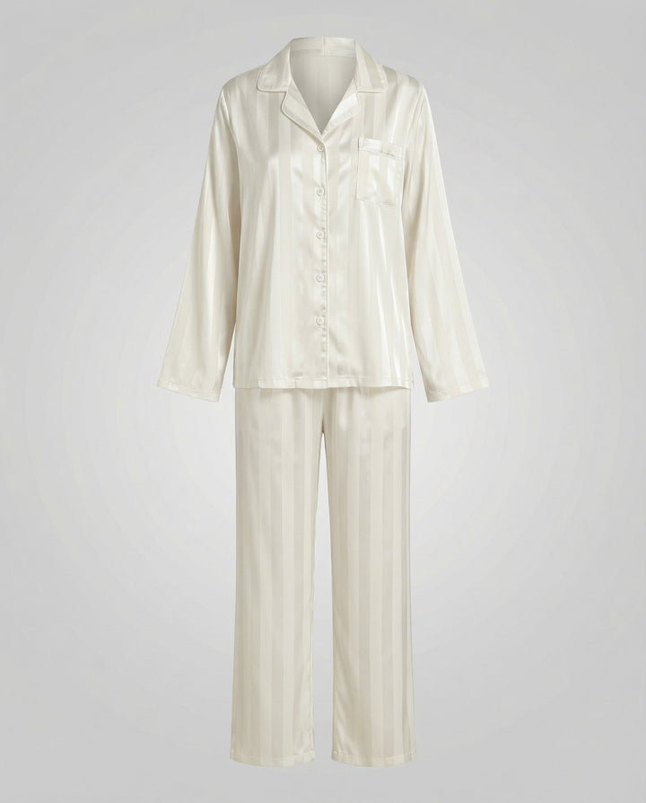 Stilvoller Seidenpyjama Damen