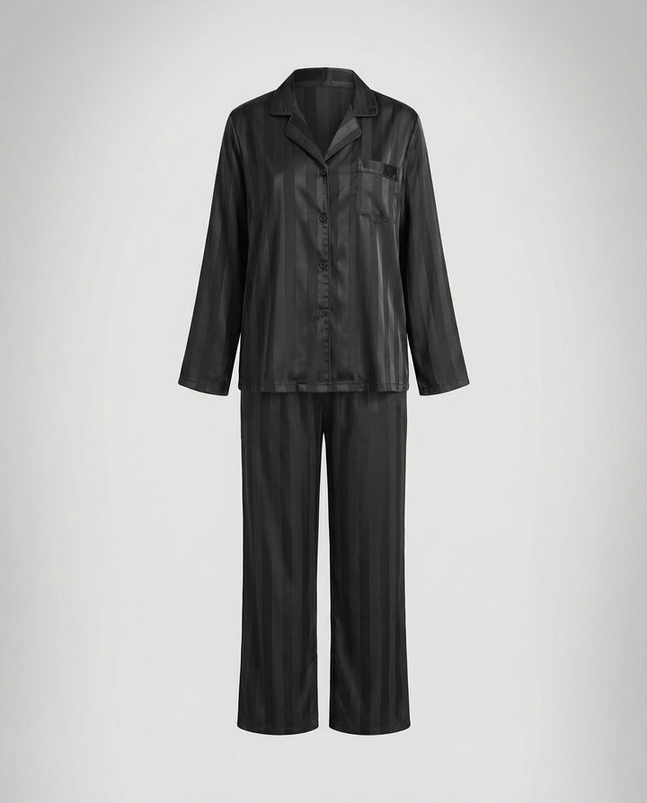 Stilvoller Seidenpyjama Damen