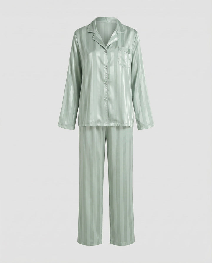 Stilvoller Seidenpyjama Damen