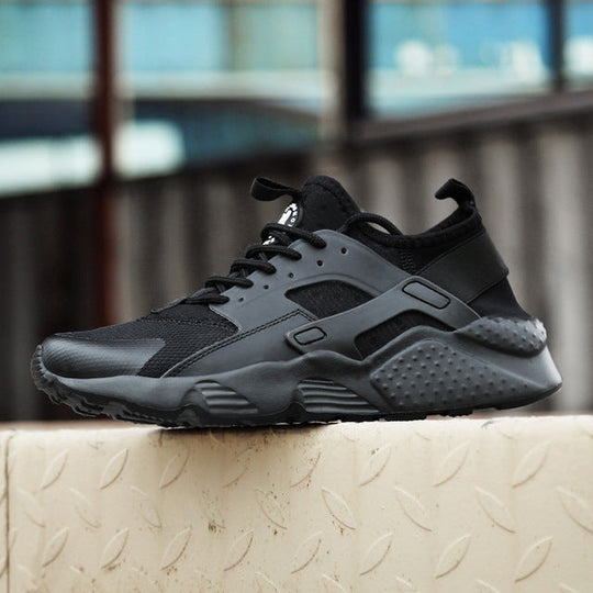 Sommer-Sneaker Im Huarache-Stil