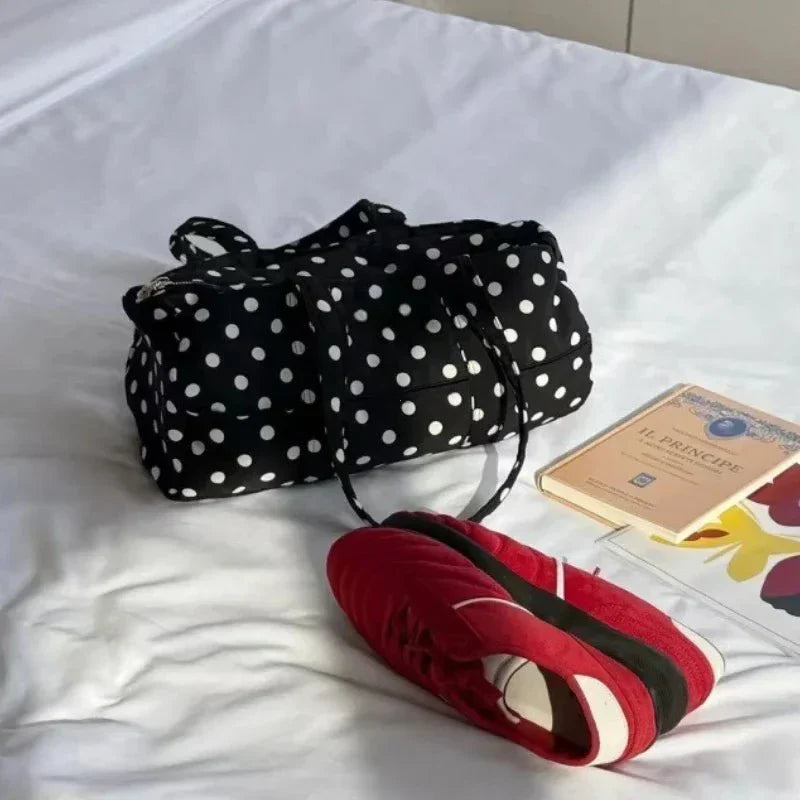 Nord Taschen | Mini Duffle Bag mit Punktemuster