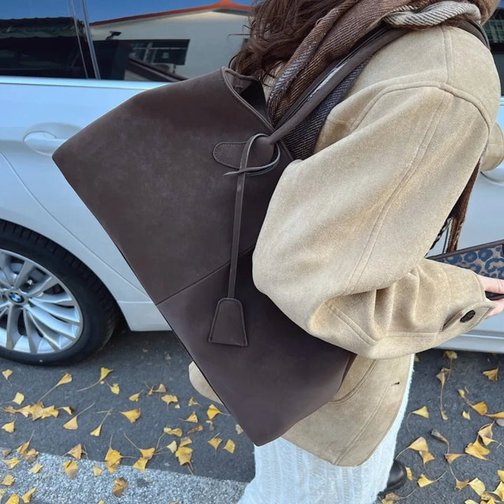 Nord Taschen | Schultertasche mit Doppelgriffen und Magnetverschluss