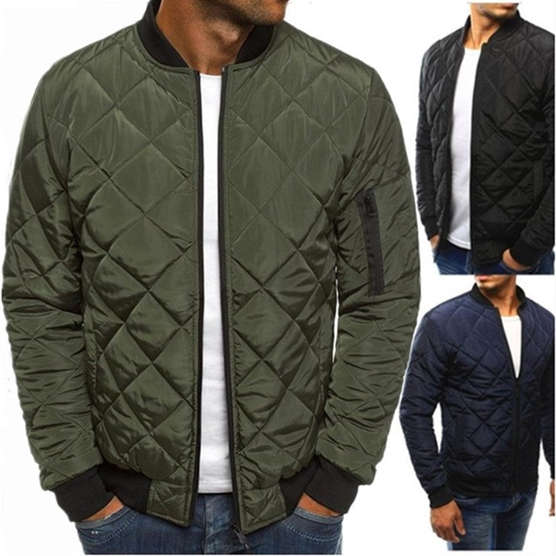 Herren Steppjacke mit hohem Kragen und praktischen Reißverschlusstaschen