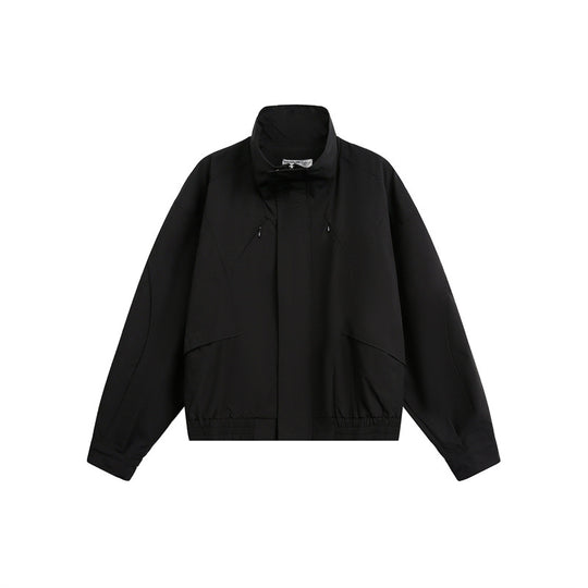 Unisex Kurzblouson im minimalistischen Tech‑Stoff mit Funnelkragen und verdeckter Frontblende Nord Taschen