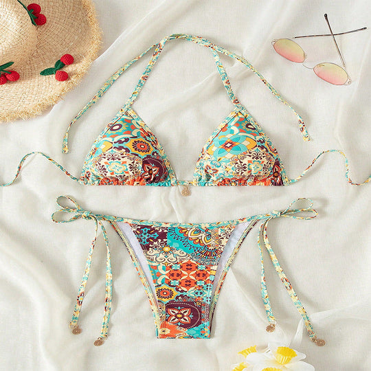 Damen Triangel-Bikini mit verspieltem Design und verstellbaren Bändern Nord Taschen