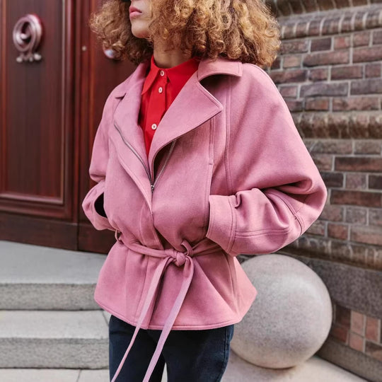 Damen taillierte Kurzjacke im Peplum‑Schnitt mit Schleifen‑Bindegürtel und asymmetrischem Reißverschluss Nord Taschen