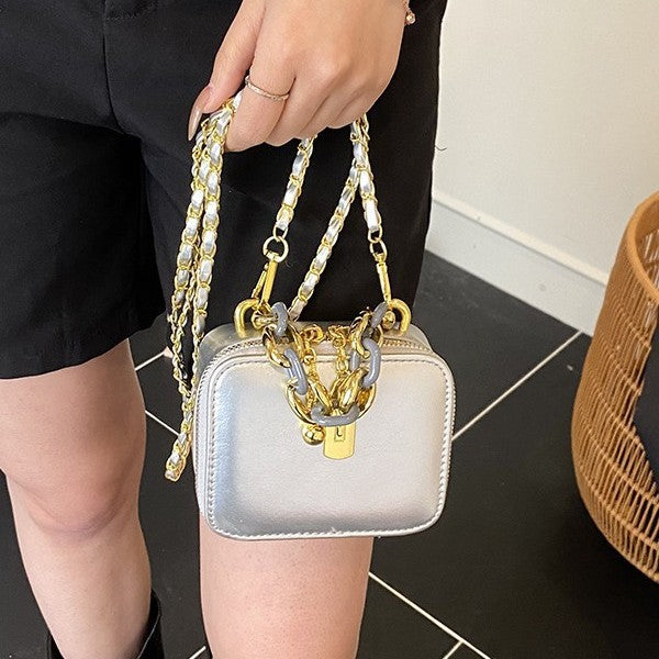 Damen Clutch mit luxuriösem Kettenakzent und elegantem Design Nord Taschen