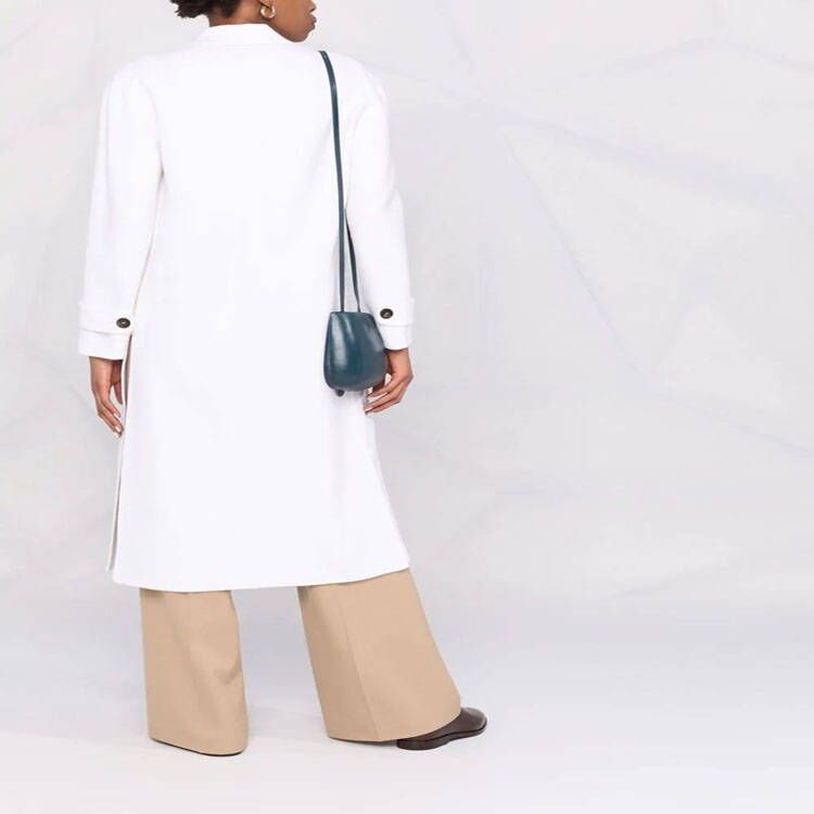 Damen Zweireihiger Midimantel im modernen Tailoring mit verlängertem Revers und aufgesetzten Taschen Nord Taschen
