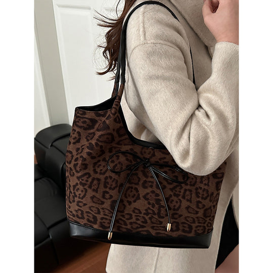Damen Tote-Tasche mit stilvollem Leopardenmuster und verstellbarem Kordelzug Nord Taschen