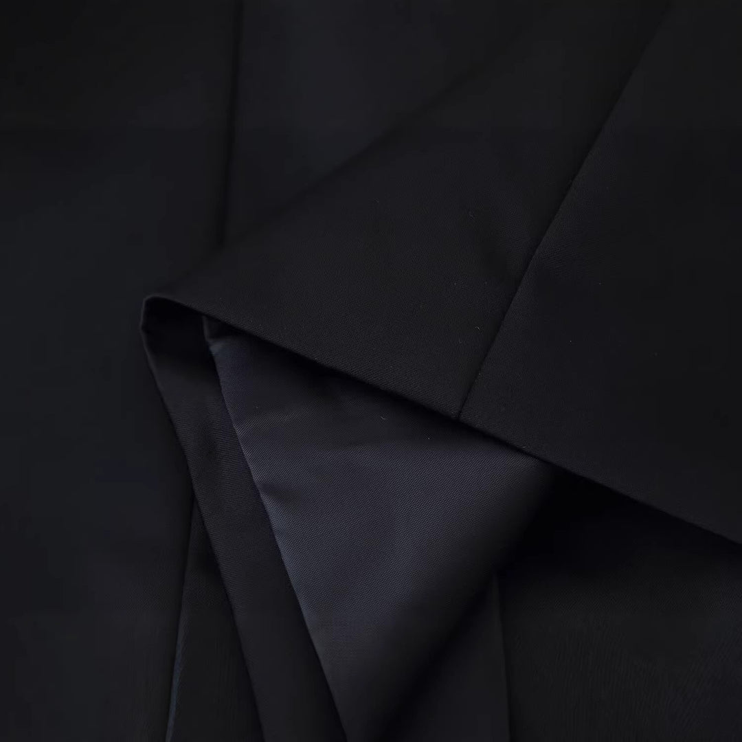 Damen Taillierte Kurzjacke im Mandarinstil mit dekorativen Zierknoten Nord Taschen
