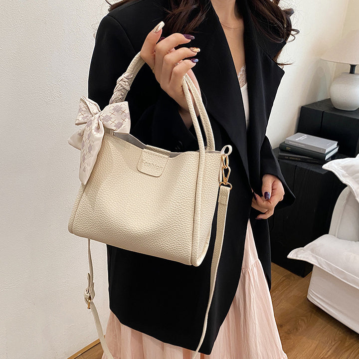 Damen modische Handtasche mit dekorativem Schleifen-Detail Nord Taschen