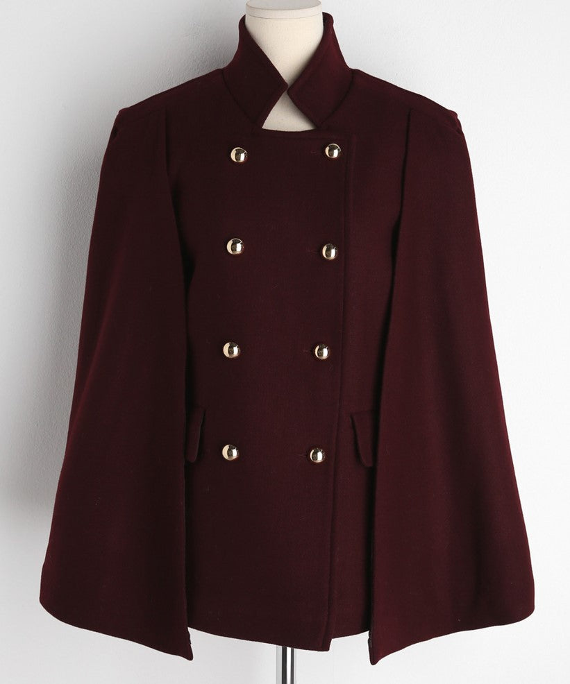 Damen Mantelcape im Tailoring‑Look mit doppelreihiger Knopfleiste und markanter Schulter Nord Taschen