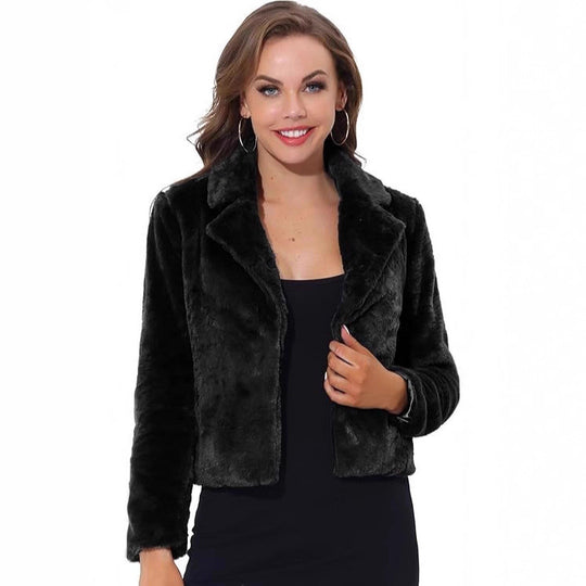 Damen Kurzblouson aus samtigem Faux‑Fur mit fallendem Revers und figurfreundlichem Cropped‑Schnitt Nord Taschen