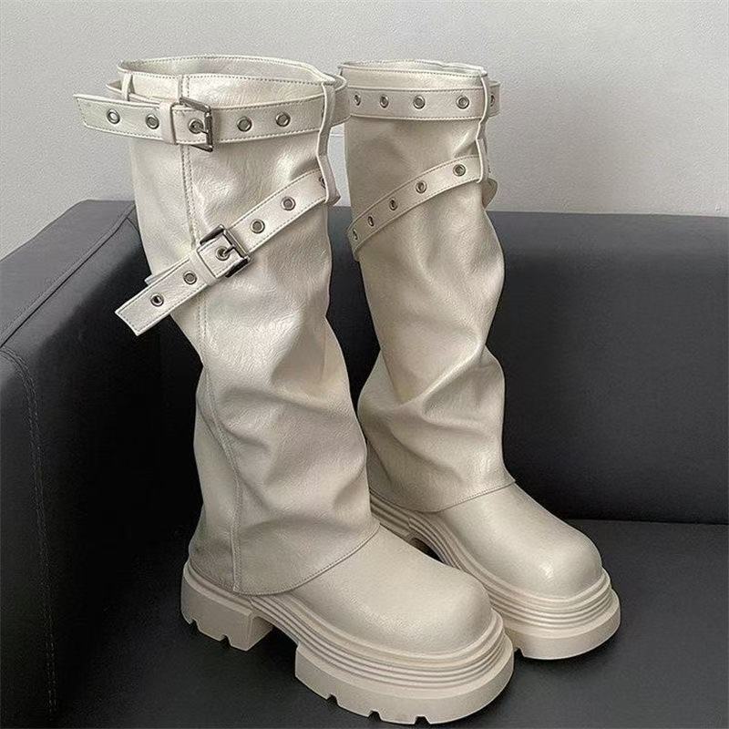 Damen Plateau-Stiefel mit modischem Schnallenverschluss und eleganter Faltenoptik