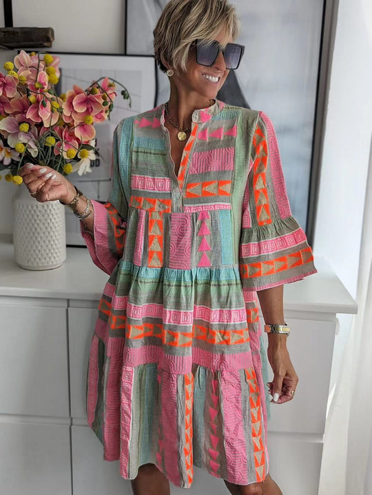 Damen luftiges Boho-Kleid mit eingew Nord Taschenten Mustern und kurzen Ärmeln