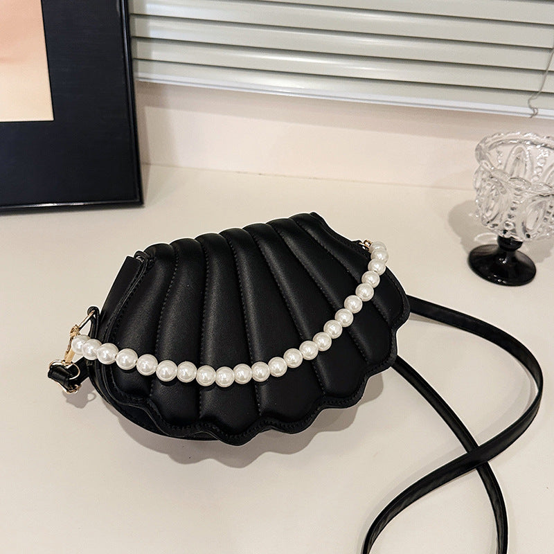 Damen Clutch Tasche mit Perlenschmuck von Nord Taschen