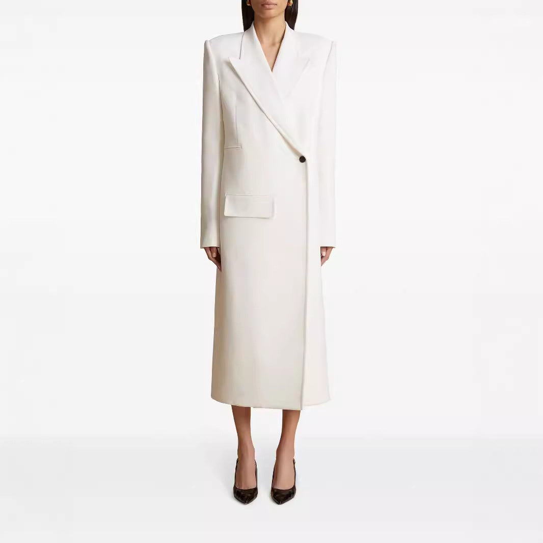 Damen Langes einreihiges Blazerkleid mit schlanker Silhouette und Pattentaschen Nord Taschen