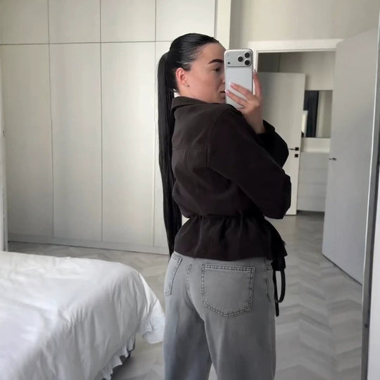 Damen Kurzjacke im Utility‑Stil mit Taillenzug und Stehkragen Nord Taschen